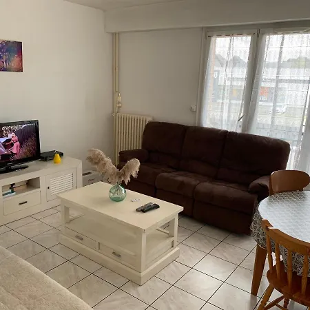 Appartement Spacieux A 2Km Du Circuit, Proche Tram, Circuit A 8 En Tram * Le Mans