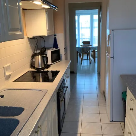 Appartement Spacieux A 2Km Du Circuit, Proche Tram, Circuit A 8 En Tram Apartment