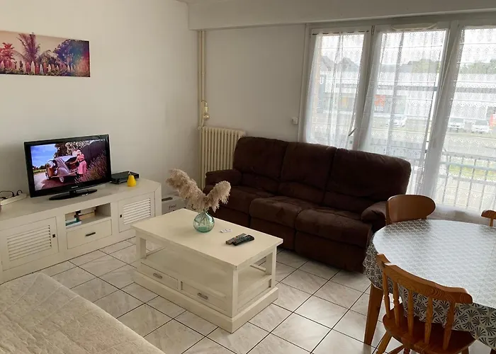 A 2km Du Circuit, Proche Tram, Acces Direct Du Circuit En Tram En 5 Mn * Le Mans