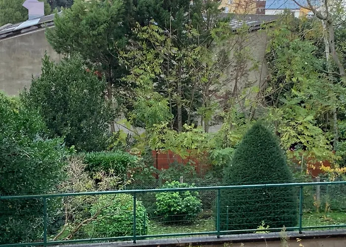 A 2km Du Circuit, Proche Tram, Acces Direct Du Circuit En Tram En 5 Mn Apartmán *