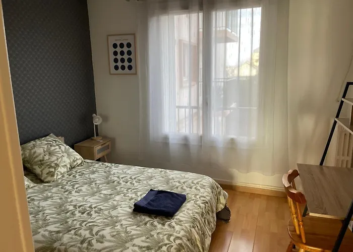 A 2km Du Circuit, Proche Tram, Acces Direct Du Circuit En Tram En 5 Mn * Le Mans